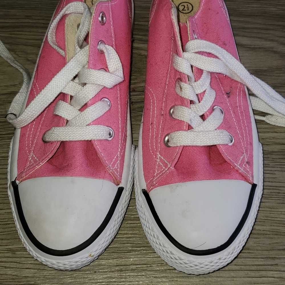 Shoe